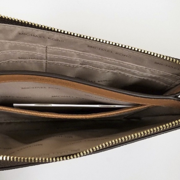 MICHAEL Michael Kors Women's Dotted Wristlet - Picture 6 of 8